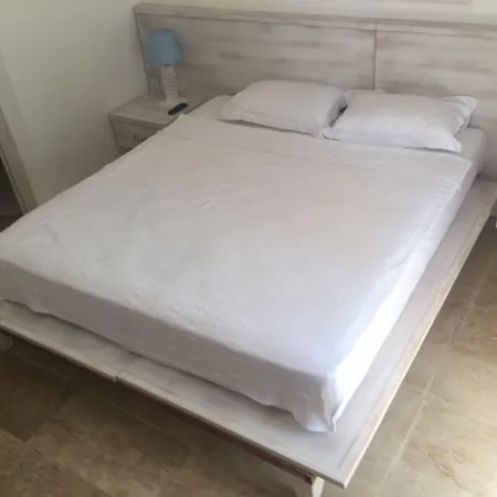 Hotel No 111 Boutique Golturkbuku