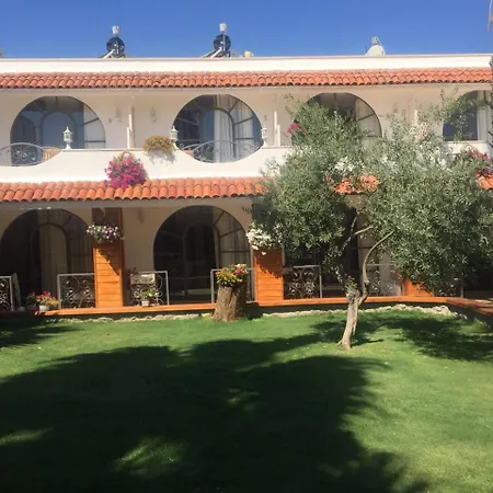 No 111 Boutique Hotel Golturkbuku